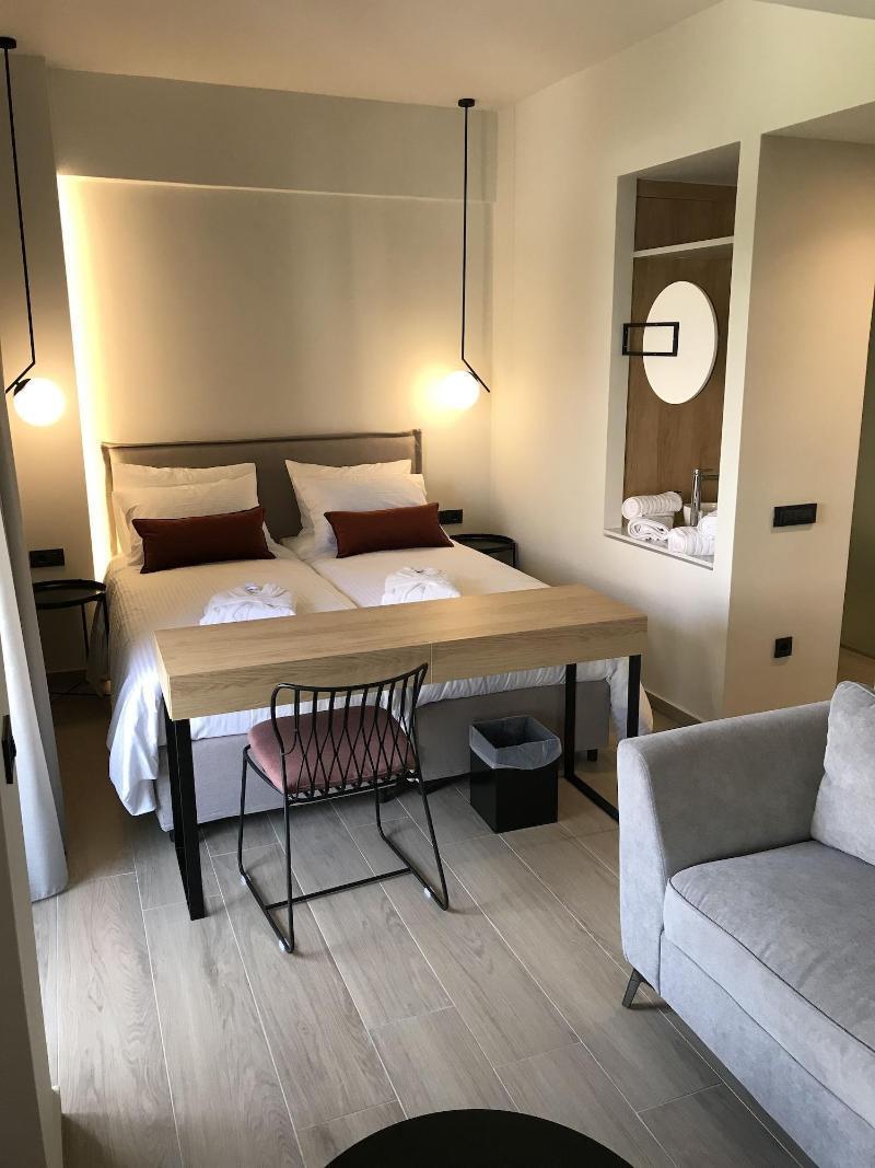 The City Hotel & Suites (Adults Only) Rethymno Exteriör bild